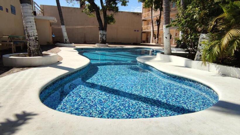 فندق Las Cúpulas