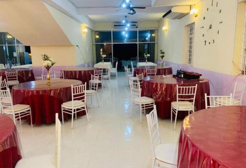 فندق Oyo 90404  Z Dirgahayu 313