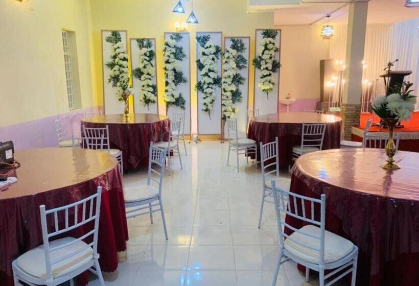 فندق Oyo 90404  Z Dirgahayu 313