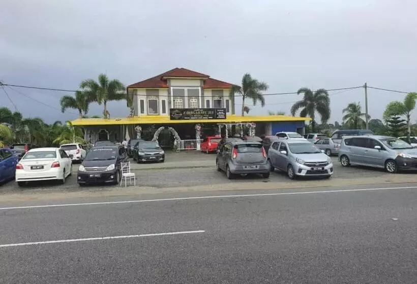 Hotelli Oyo 90404  Z Dirgahayu 313