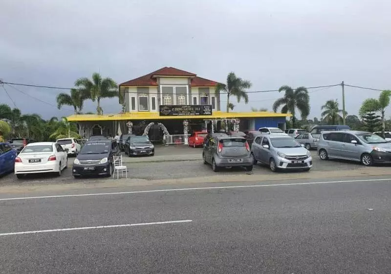 Hotelli Oyo 90404  Z Dirgahayu 313