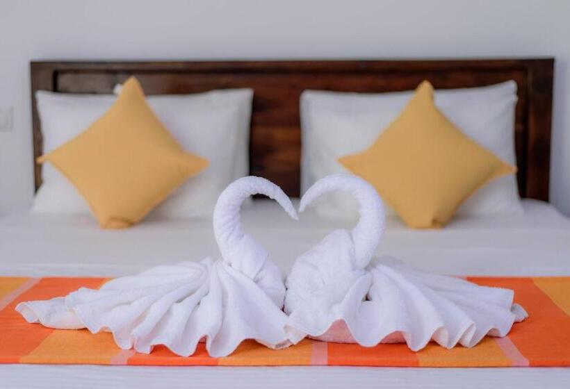 فندق Scenery River Star