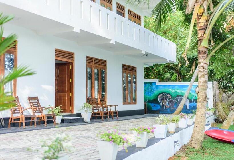 فندق Scenery River Star