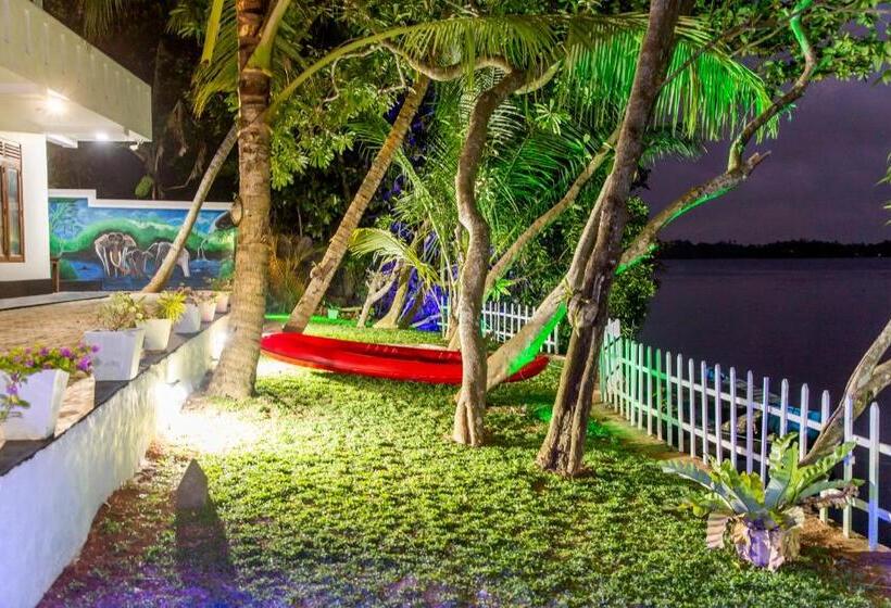 فندق Scenery River Star