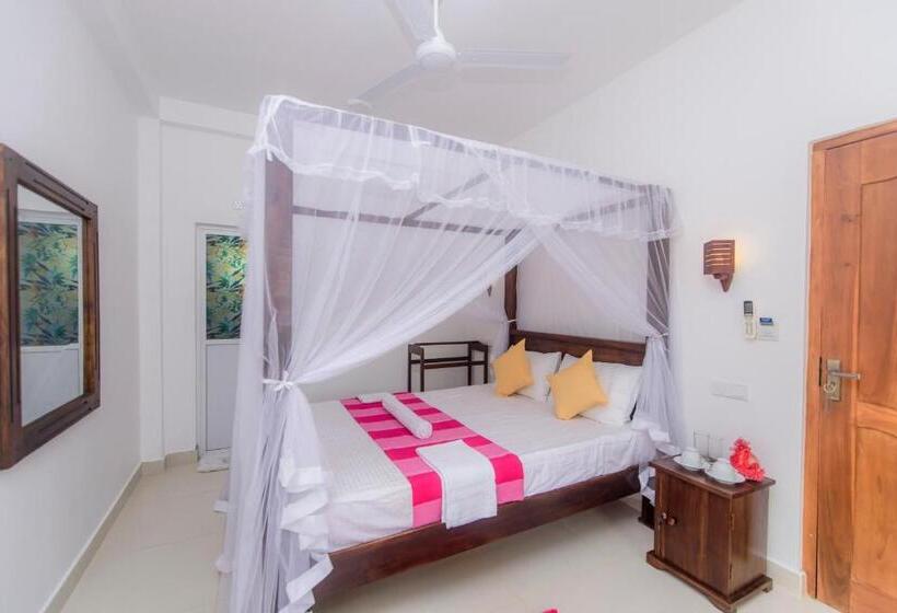 فندق Scenery River Star