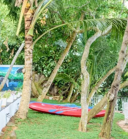 Hotelli Scenery River Star