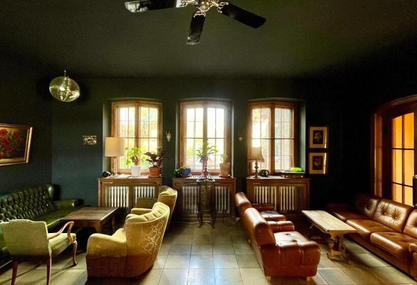 בית מלון כפרי Die Strumpffabrik Guesthouse