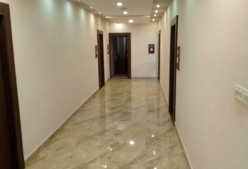 호텔 Vels Residency