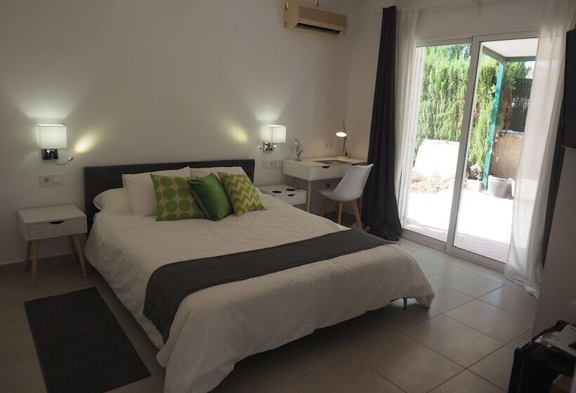 Пансион Casa Rainbow Boutique Bed & Breakfast