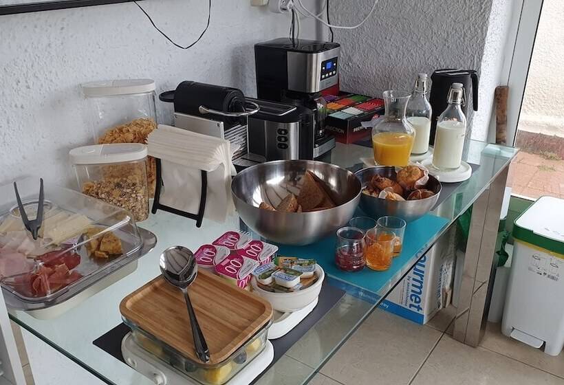 Пансион Casa Rainbow Boutique Bed & Breakfast