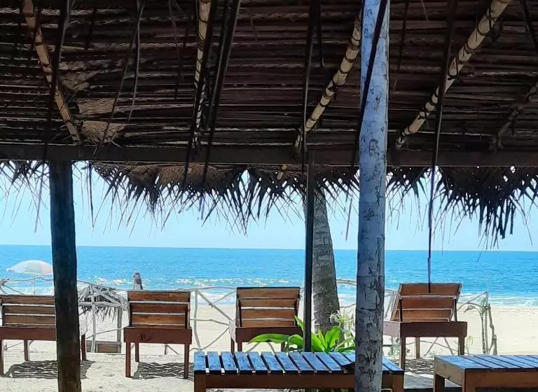 ペンション La Vira Beach Villa