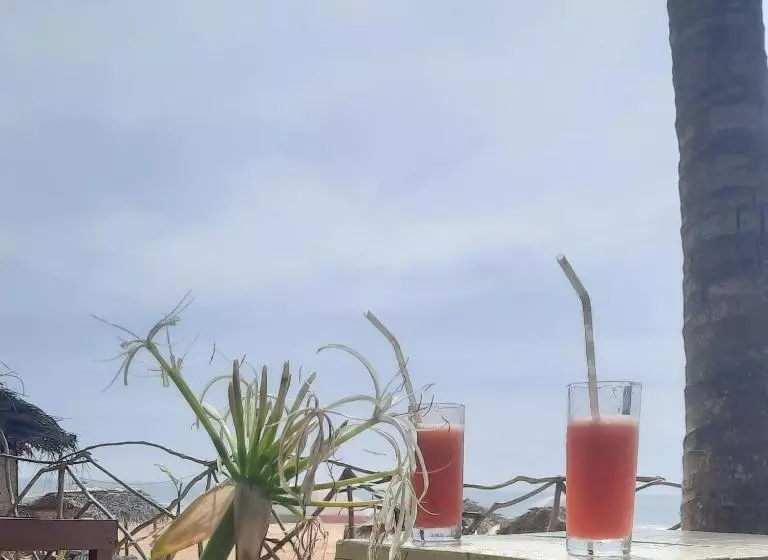 ペンション La Vira Beach Villa