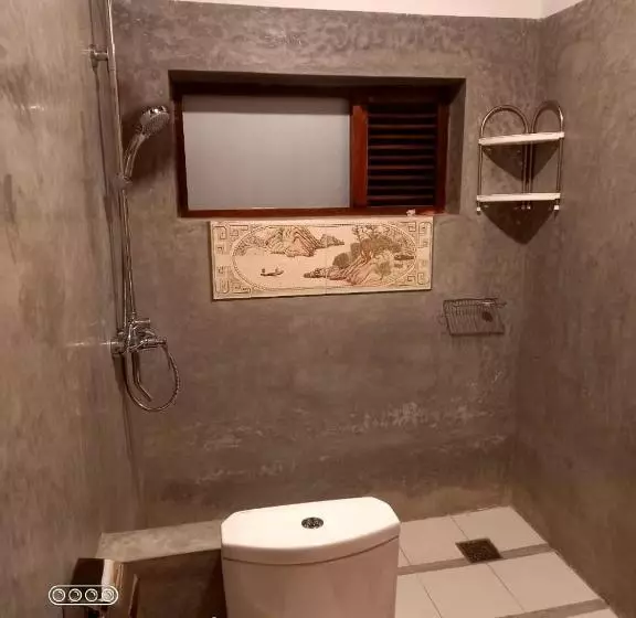 ペンション La Vira Beach Villa