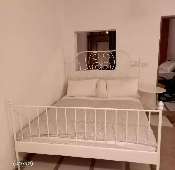 ペンション La Vira Beach Villa