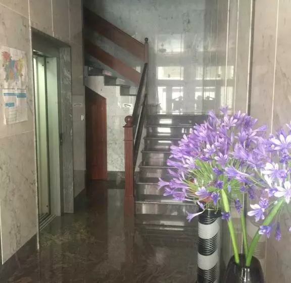 پانسیون Residencia Universidad