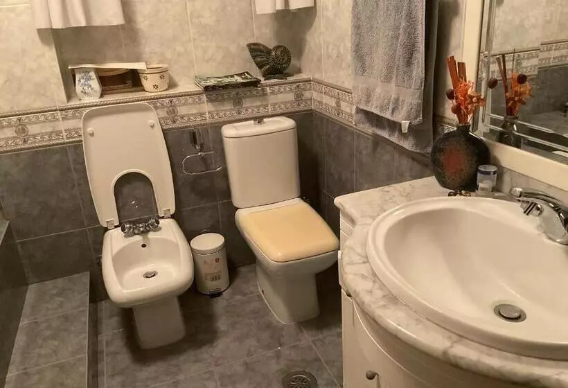 پانسیون Residencia Universidad