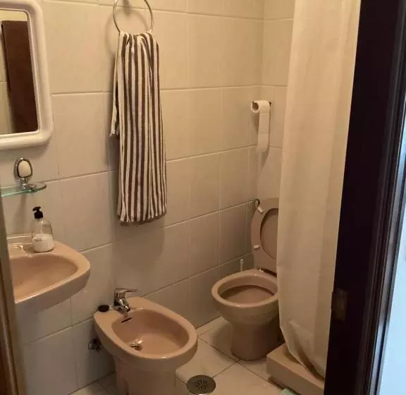 پانسیون Residencia Universidad