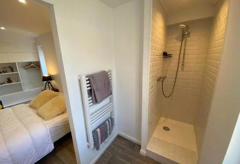 ベッドアンドブレックファースト Chambre & Salle De Bain Privée   Lv 33