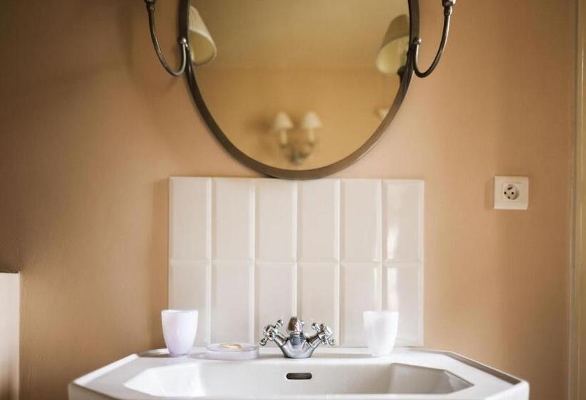 مبيت وإفطار Château Armand Heitz Domaine Armand Heitz