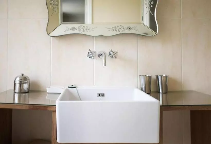 Aamiaismajoitus (B&B) Château Armand Heitz   Domaine Armand Heitz