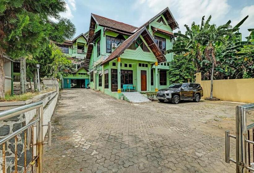 Hotell Homestay Sriti Sri Rejeki Timur Semarang