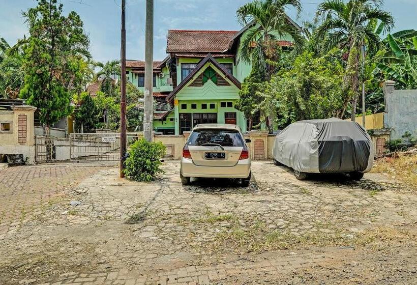 Hotell Homestay Sriti Sri Rejeki Timur Semarang