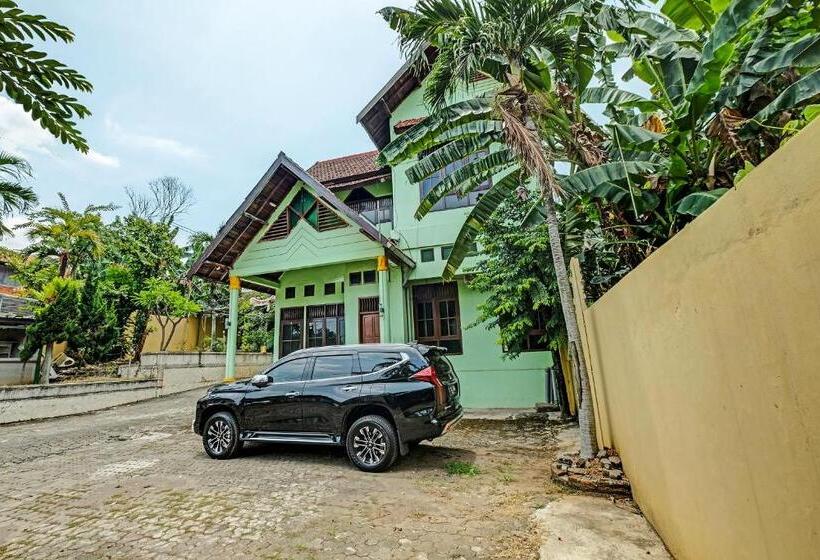 Hotell Homestay Sriti Sri Rejeki Timur Semarang