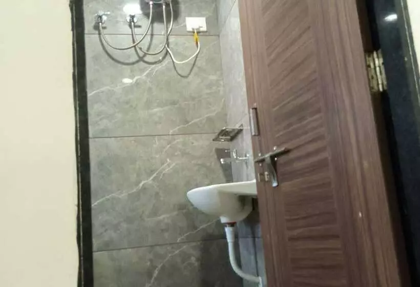 ホテル Mansarovar,vadodara