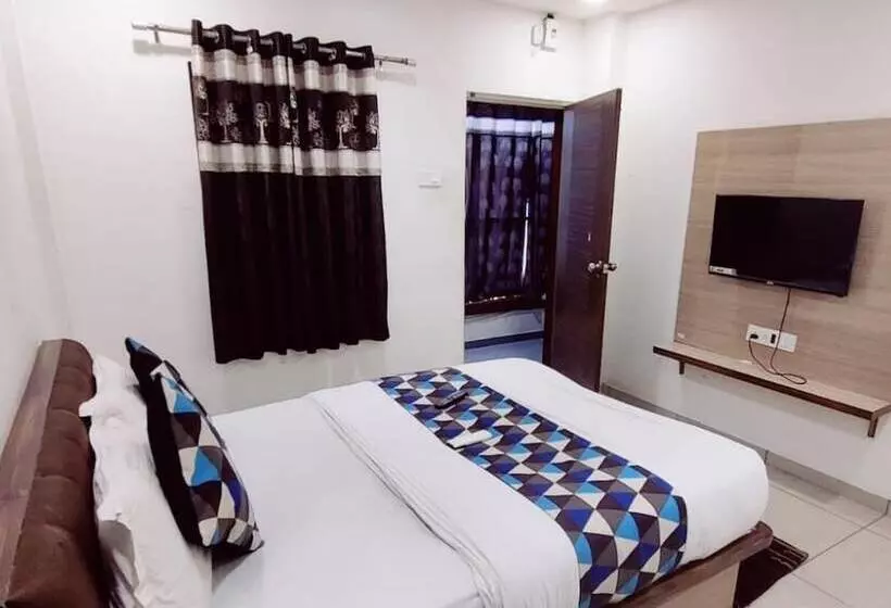 ホテル Mansarovar,vadodara