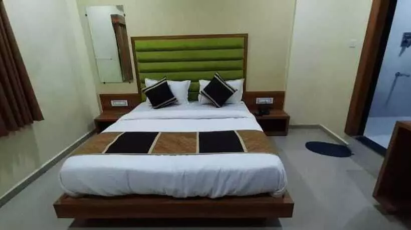 ホテル Mansarovar,vadodara