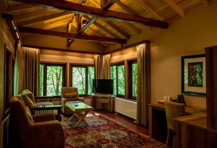 Hotelli The Canyon Kartepe And Restoran