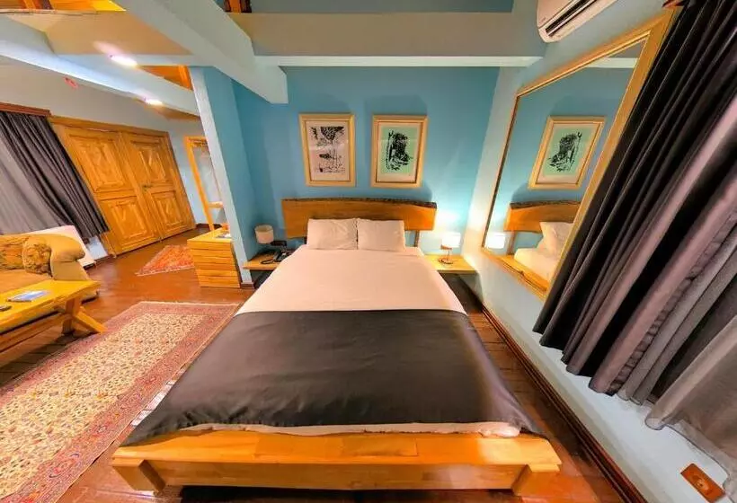 Hotelli The Canyon Kartepe And Restoran