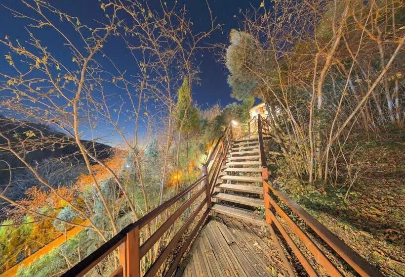 Hotelli The Canyon Kartepe And Restoran