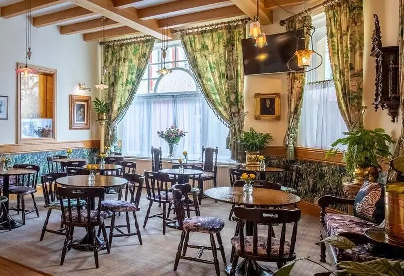 Hotelli The Tiger Inn