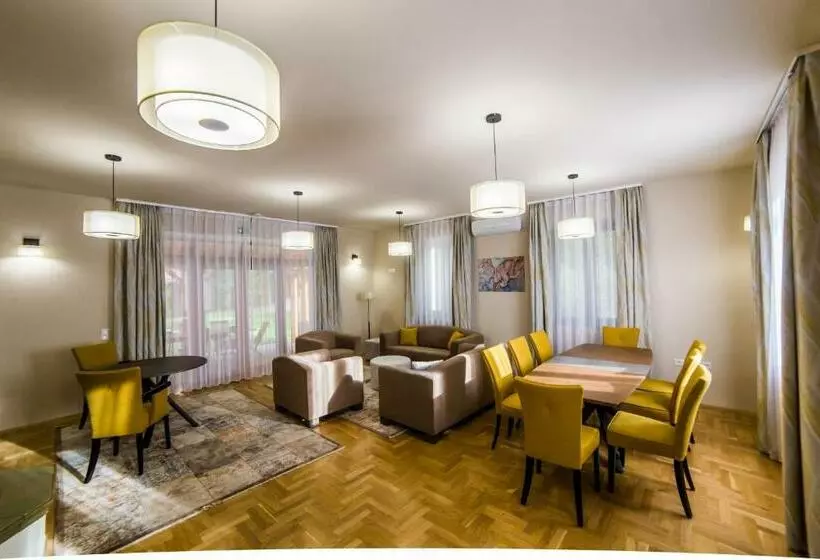 ペンション Haracsi Vendégház