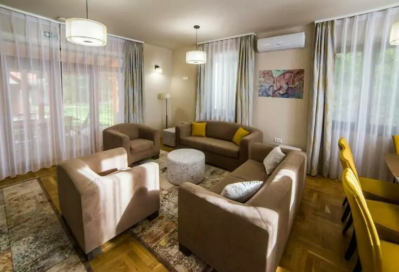 ペンション Haracsi Vendégház