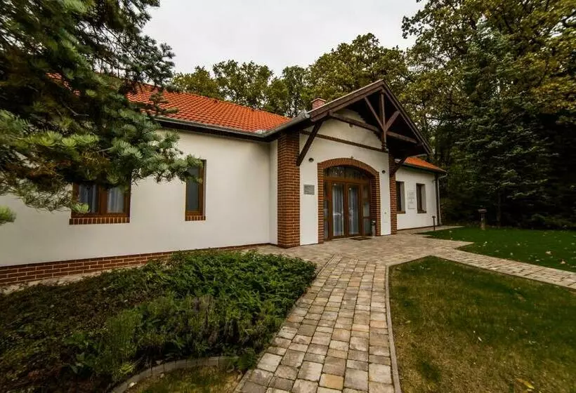 ペンション Haracsi Vendégház