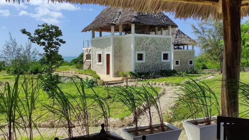 Lomakeskus Amani Villas Nature Retreat