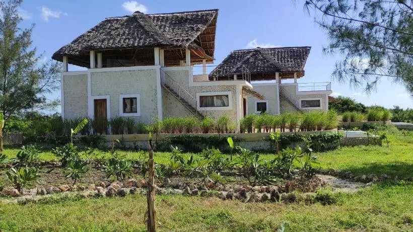 Lomakeskus Amani Villas Nature Retreat