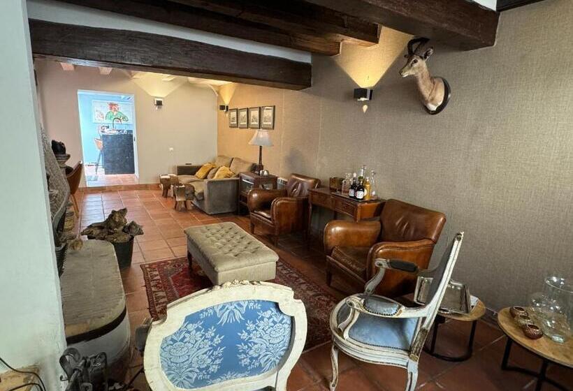 Aamiaismajoitus (B&B) Barri Antic Cambrils