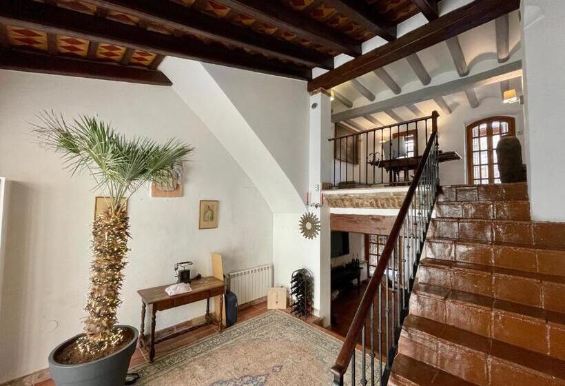 Aamiaismajoitus (B&B) Barri Antic Cambrils