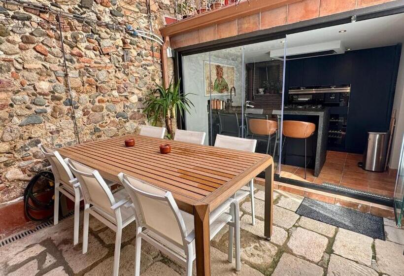 Aamiaismajoitus (B&B) Barri Antic Cambrils