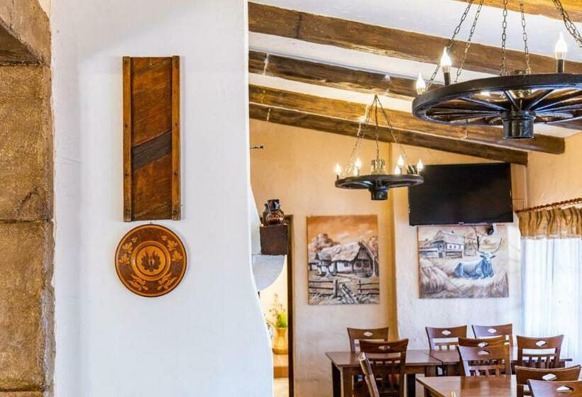 مبيت وإفطار öreghegyi Bika Panzio