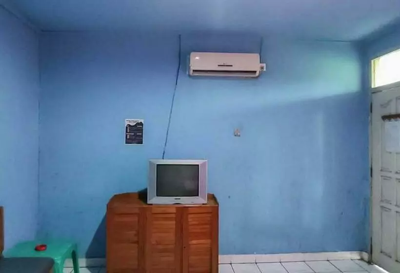 ホテル Andini Tanah Grogot