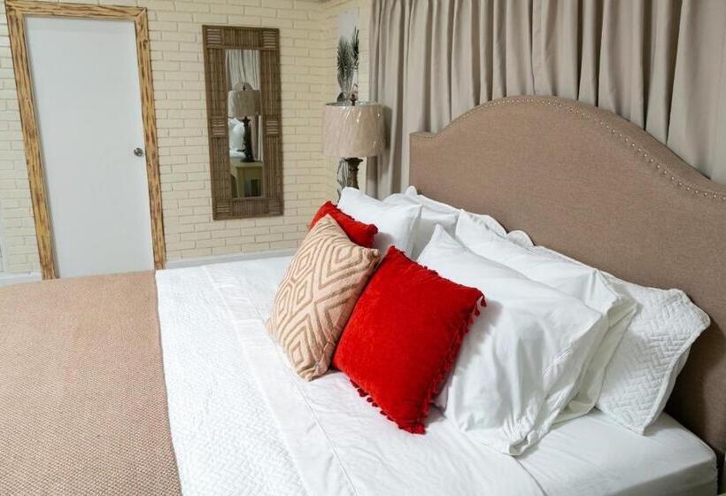 هتل Angeli Gardens Boutique