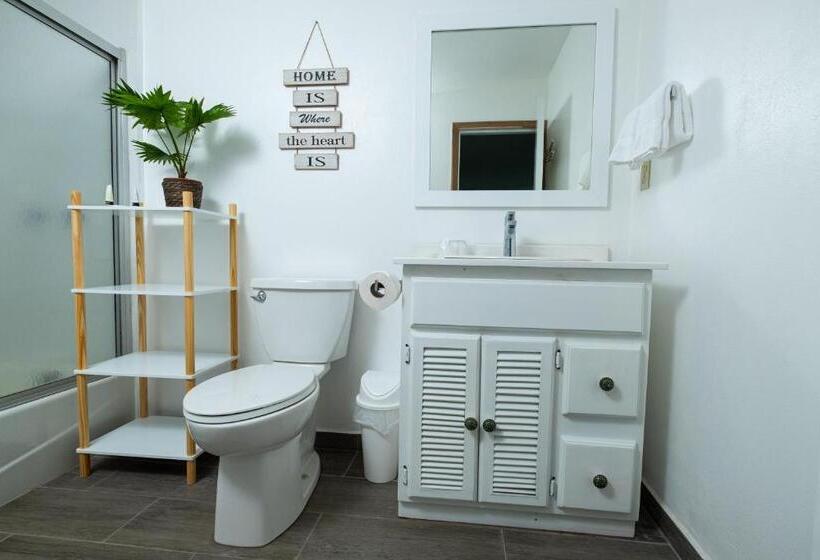 هتل Angeli Gardens Boutique