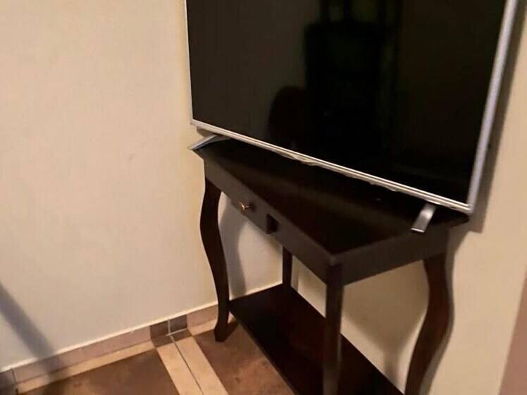 پانسیون Hostal Claros