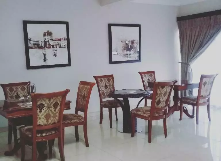پانسیون Magville Guest House