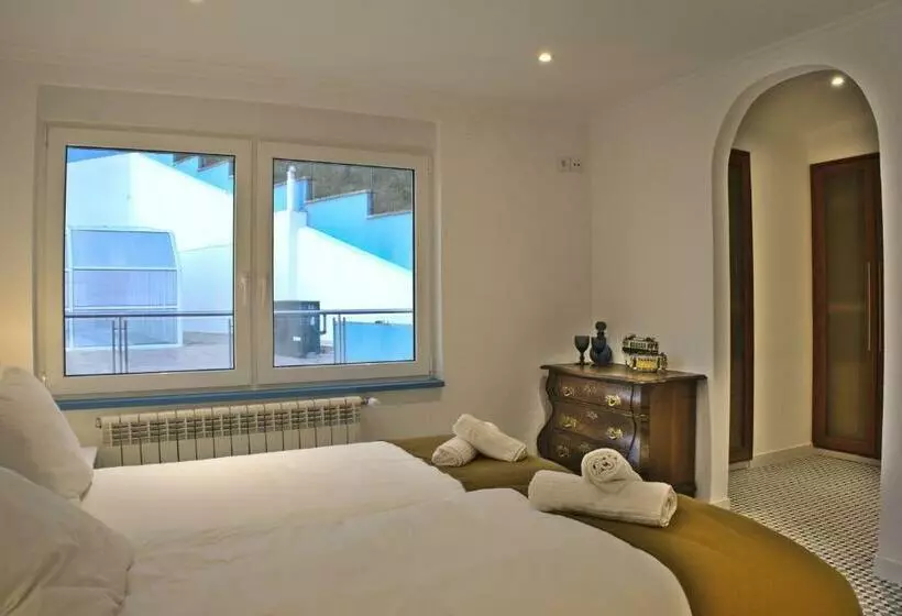 پانسیون Mega Ocean Magoito   Guest House   Sintra