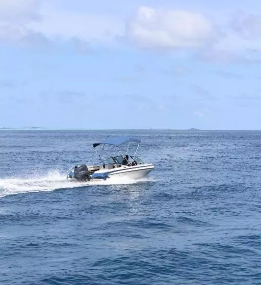 پانسیون Ninos K.guraidhoo